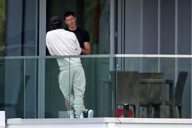 狗子28品牌-马内vs莱万：来去之间，换队后的他们谁更出色？